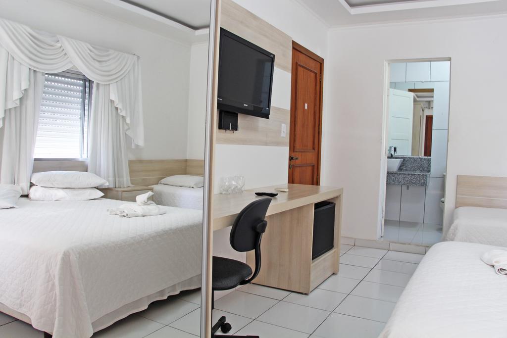 Soder Hotel Santa Cruz do Sul Bilik gambar